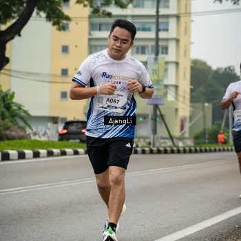 Runner Photo 8977854