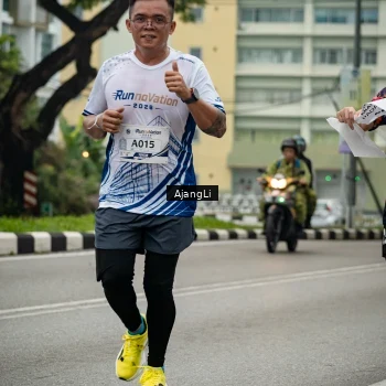 Runner Photo 8977858