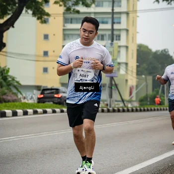 Runner Photo 8977864