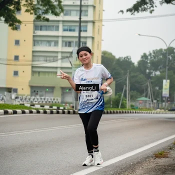 Runner Photo 8977876