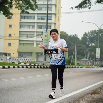 Runner Photo 8977879