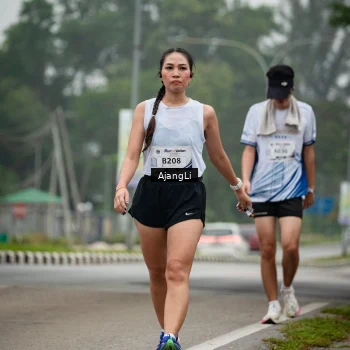 Runner Photo 8977880