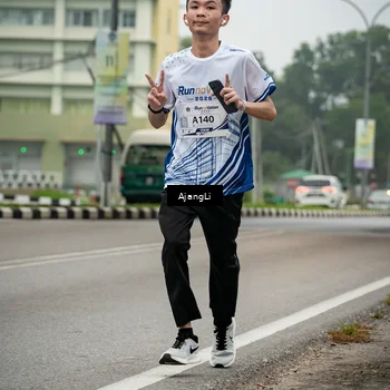 Runner Photo 8977933