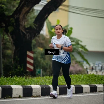 Runner Photo 8977971