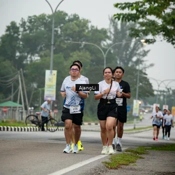 Runner Photo 8977975