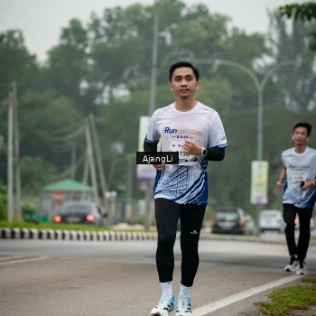 Runner Photo 8977987
