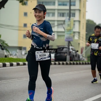 Runner Photo 8978005