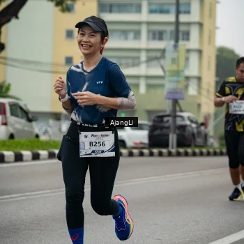 Runner Photo 8978012