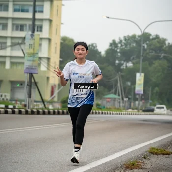 Runner Photo 8978013