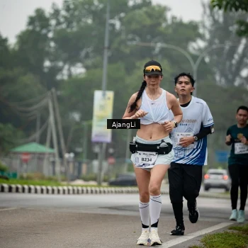 Runner Photo 8978016