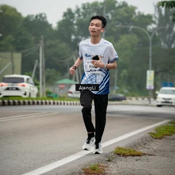Runner Photo 8978020