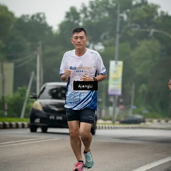 Runner Photo 8978023