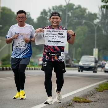 Runner Photo 8978050