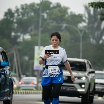 Runner Photo 8978059