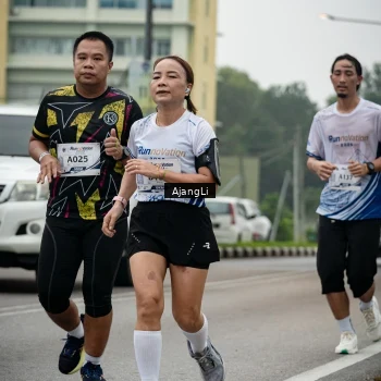 Runner Photo 8978062