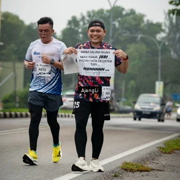 Runner Photo 8978067