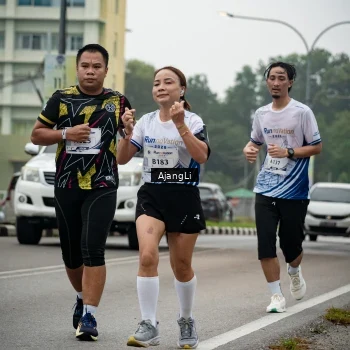 Runner Photo 8978077