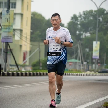 Runner Photo 8978114