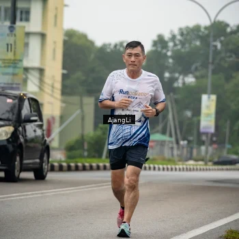 Runner Photo 8978115