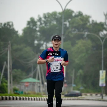 Runner Photo 8978137