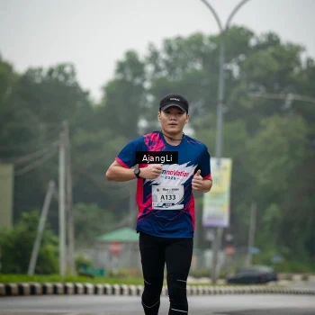 Runner Photo 8978143