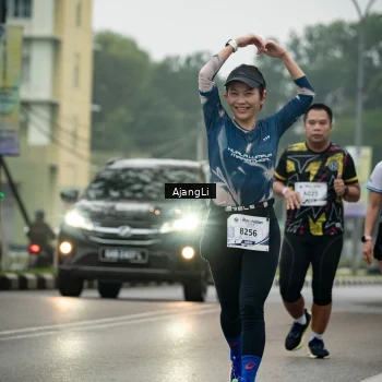 Runner Photo 8978153