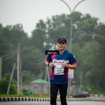 Runner Photo 8978167