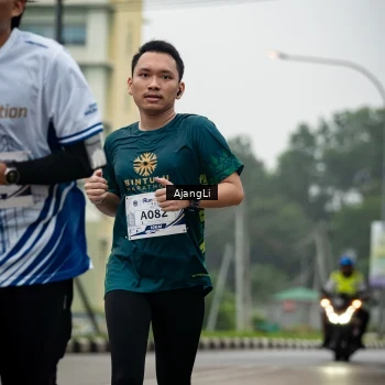 Runner Photo 8978203