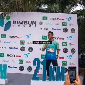Runner Photo 8978211
