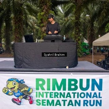 Runner Photo 8978214