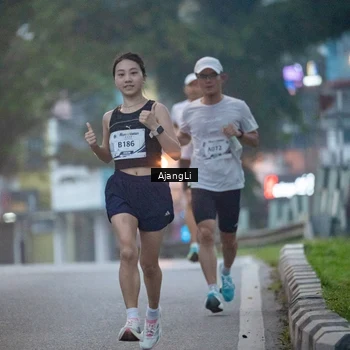 Runner Photo 8978270