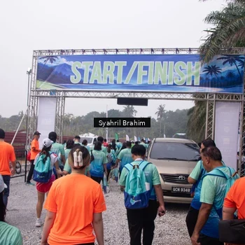 Runner Photo 8978272