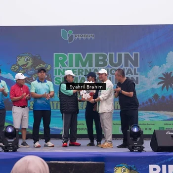 Runner Photo 8978275