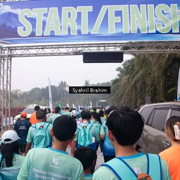 Runner Photo 8978278