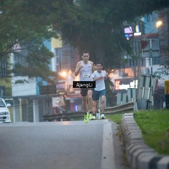 Runner Photo 8978281