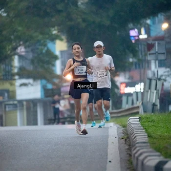 Runner Photo 8978296