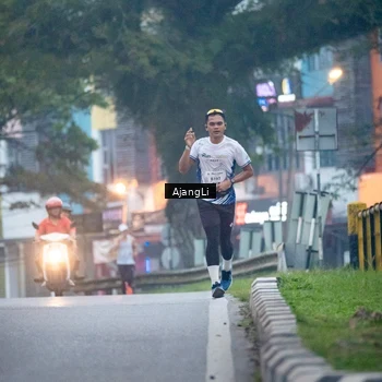 Runner Photo 8978301