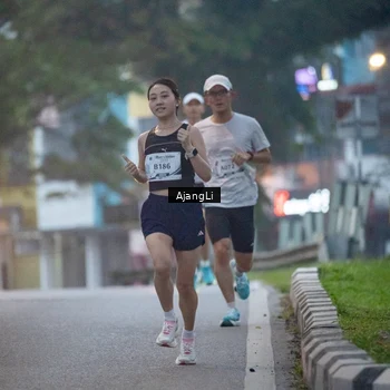 Runner Photo 8978311