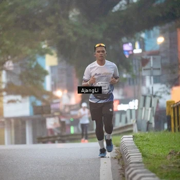 Runner Photo 8978315