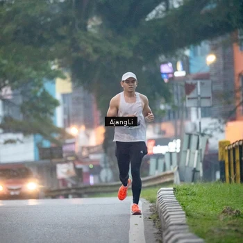 Runner Photo 8978316