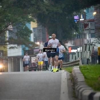 Runner Photo 8978337