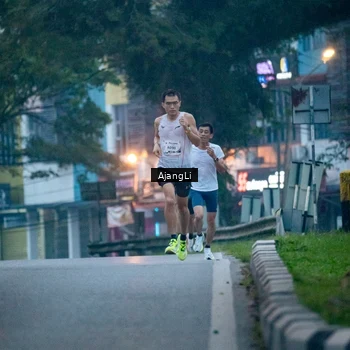 Runner Photo 8978341