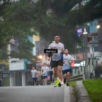 Runner Photo 8978348