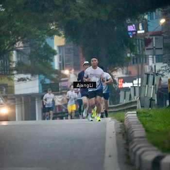 Runner Photo 8978349