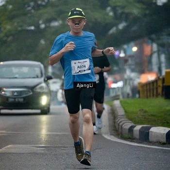 Runner Photo 8978378