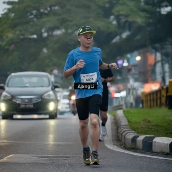 Runner Photo 8978406