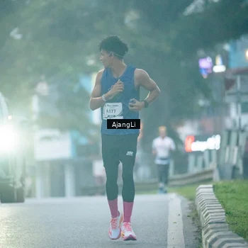 Runner Photo 8978418