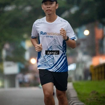 Runner Photo 8978421