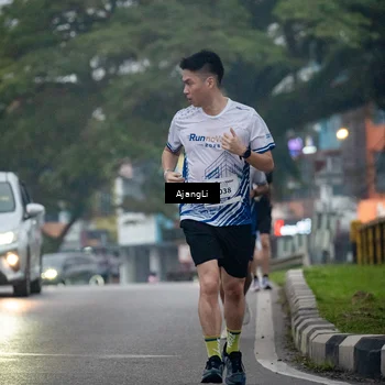 Runner Photo 8978430