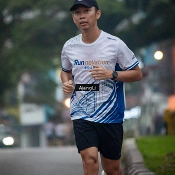 Runner Photo 8978433